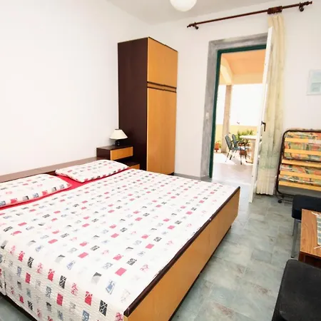 Apartmán By The Sea Pisak, Omis - 1070 Mimice
