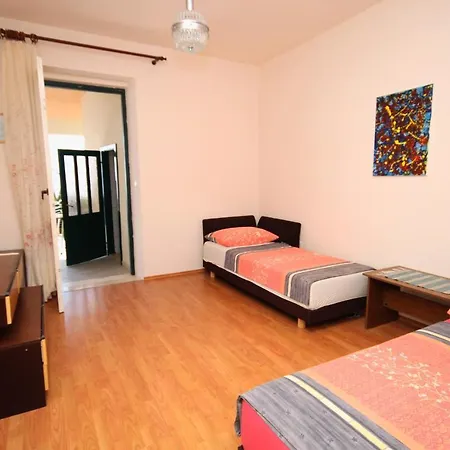 Apartmán By The Sea Pisak, Omis - 1070 Mimice