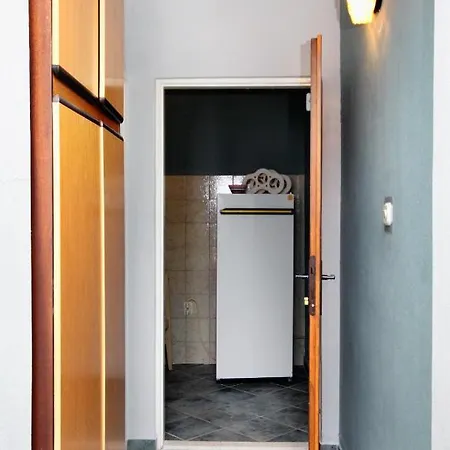 Apartmán By The Sea Pisak, Omis - 1070 Mimice